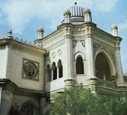  . The Yalta Sanatorium