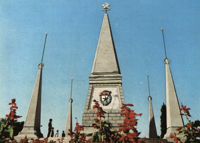 Памятник воинам 2-й гвардейской армии