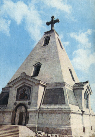 Храм-часовня на Братском кладбище